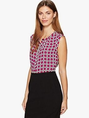 NWT Ninewest Sleeveless Magenta Pattern Blouse Size Medium